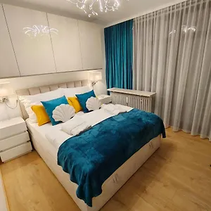 Aquaquelle Apartment